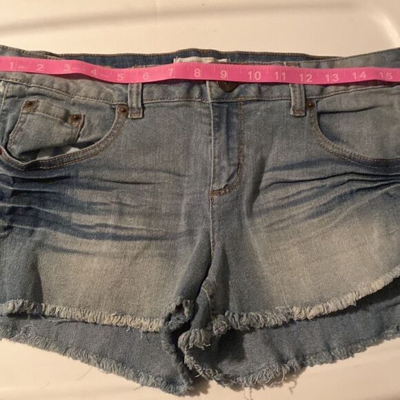 Aztec shorts  - Picture 4 of 7